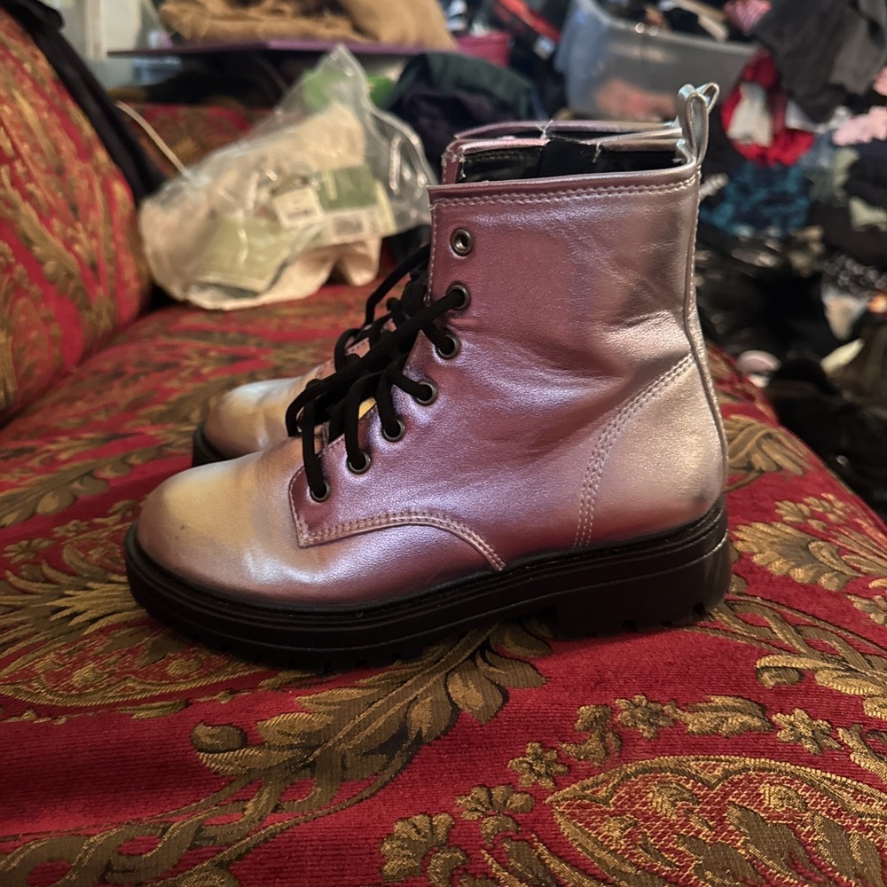 Wonder Nation Kids Unisex Combat Boots Iridescent Purple Silver Size 3